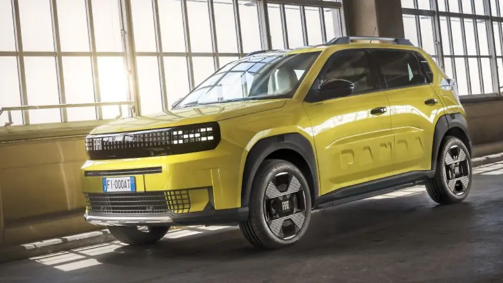 Der-Fiat-Grande-Panda-ist-definitiv-ein-kantiger-Hingucker