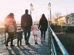 Cambridge-Forscher gibt Antwort: Wie monogam ist der Mensch als Art?