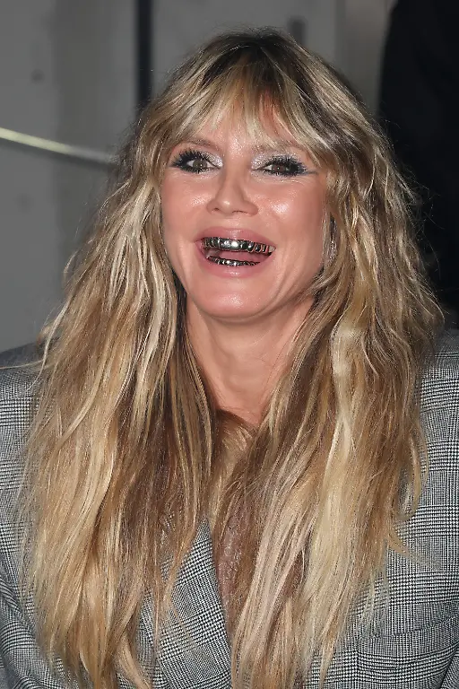 Heidi-Klum-attending-the-Vetements-Womenswear-Spring-Summer-2026-show-as-part-of-Paris-Fashion-Week-on-October-03-2025-in-Paris-France