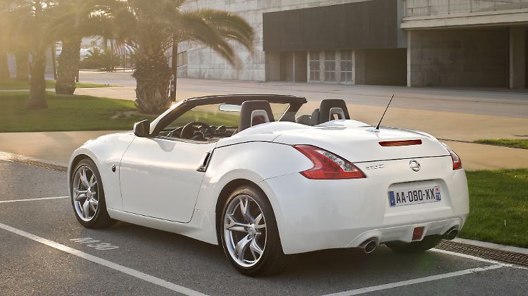 Geändert wurde unter anderem die Fahrwerksabstimmung: das Nissan 370Z Coupé.