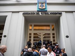 Razzia auch bei Topklubs: Polizei durchsucht Räume des argentinischen Fußballverbands