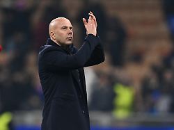 Emotionaler Sieg ohne Klubikone: Liverpool-Fans feiern Trainer, Salah kassiert Spitze