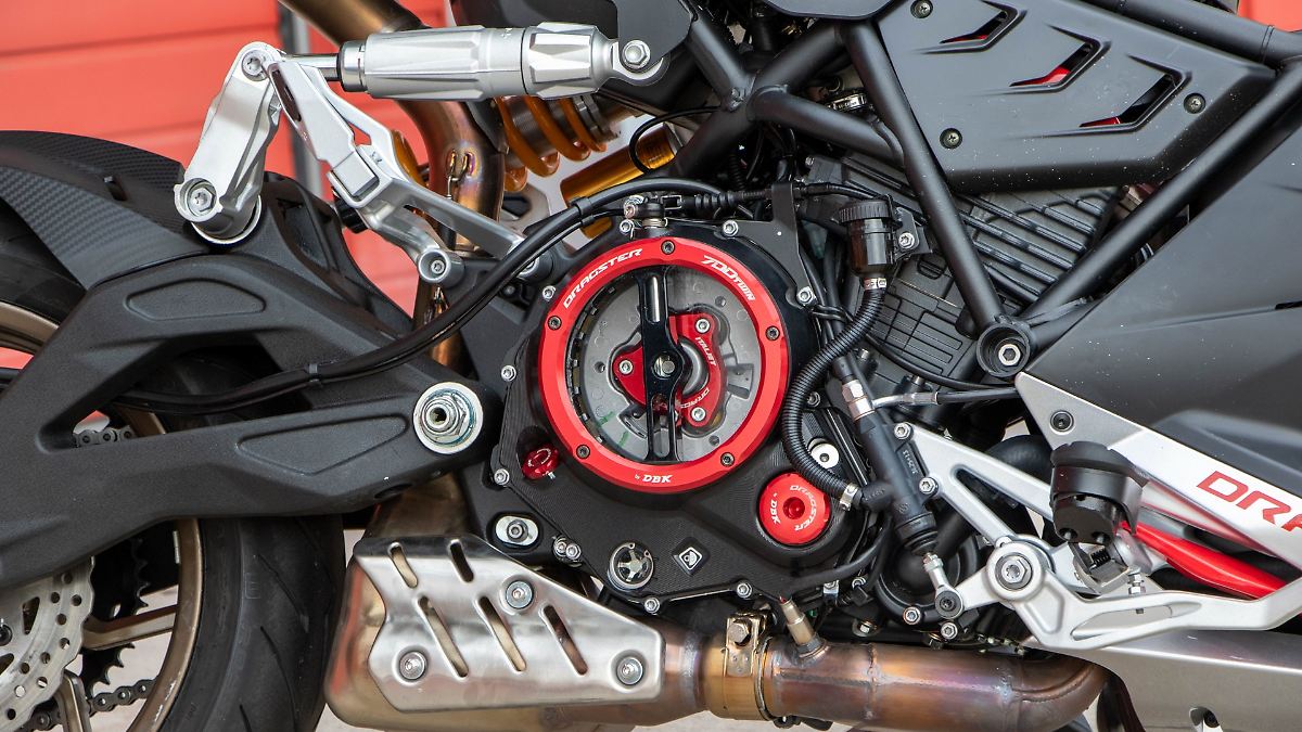 Wilde-Motorrad-Roller-Mischung-Italjet-Dragster-700-Twin-radikale-neue-Rakete