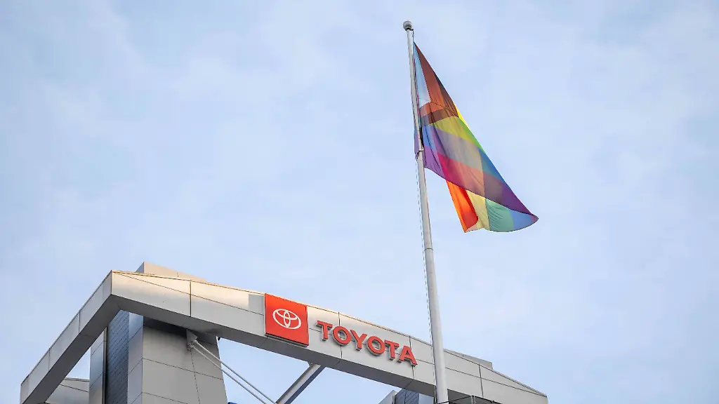 August-1-2025-Seattle-Washington-USA-Pride-flag-waves-in-the-wind-atop-Lumen-Field-before-the-game-Seattle-Reign-vs-Angel-City-LA-at-Lumen-Field-in-Seattle-Washington