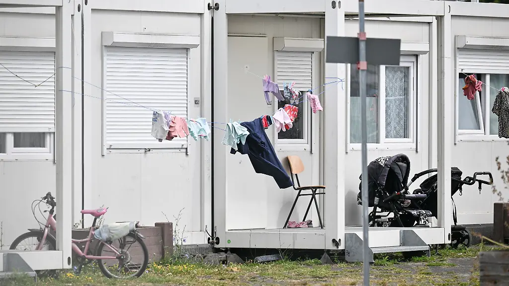 Die-Unterbringung-von-Gefluechteten-kostet-in-Berlin-wie-in-anderen-Kommunen-auch-viel-Geld