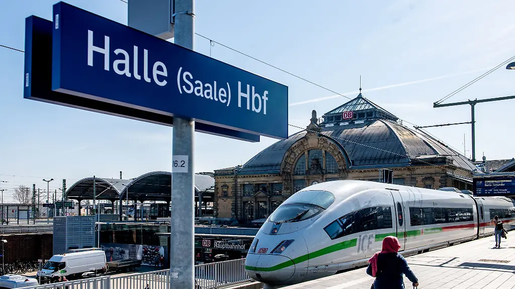 Ab-Sonntag-kommen-Fahrgaeste-der-Deutschen-Bahn-wieder-schnell-von-Berlin-nach-Halle-die-Bauarbeiten-auf-der-Anhalter-Bahn-werden-beendet