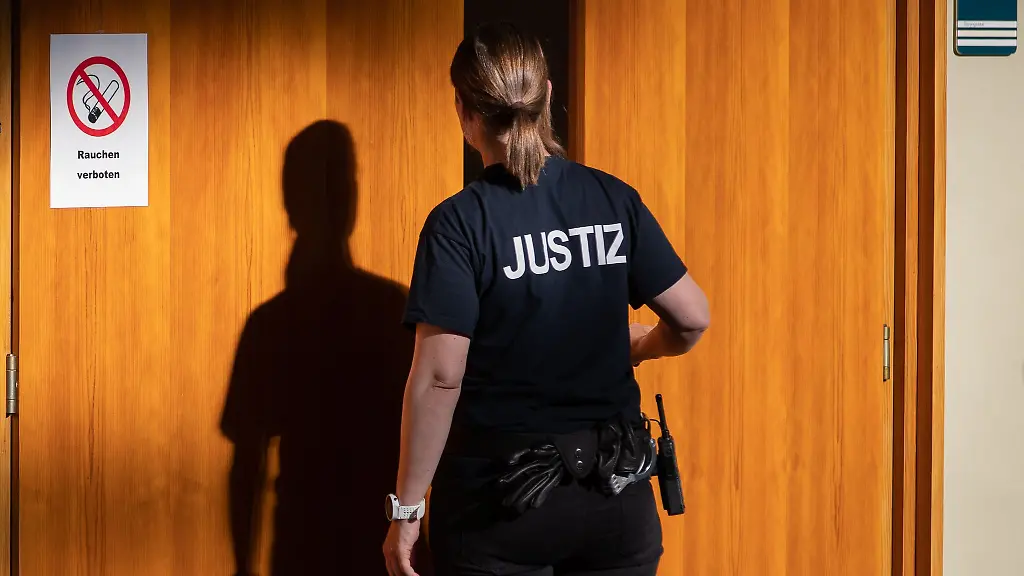 Die-Staatsanwaltschaft-wirft-dem-54-Jahre-alten-Autofahrer-Fahrlaessigkeit-vor