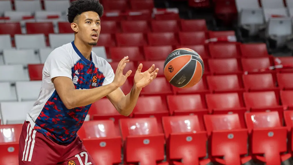 Jason-George-12-FC-Bayern-during-warmup-FC-Bayern-Basketball-vs-AS-Monaco-Basket-Euroleague-13-01