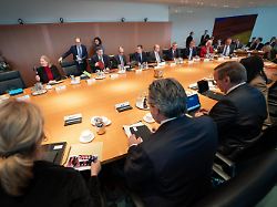 "Reihe von offenen Fragen": Merz: Bürgergeld-Reform wird vor Jahresende beschlossen