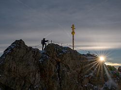 Mit Likes und Klicks am Abgrund: Berg-Influencer riskieren ihr Leben