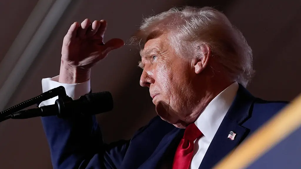 President-Donald-Trump-looks-out-into-the-crowd-as-he-speaks-at-Mount-Airy-Casino-Resort-Tuesday-Dec-9-2025-in-Mount-Pocono-Pa