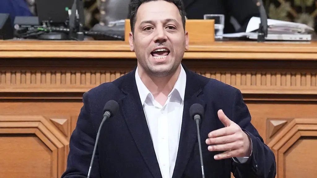 Die-Innenbehoerde-geht-nicht-weiter-gegen-Aeusserungen-Celiks-zum-Verfassungsschutz-vor