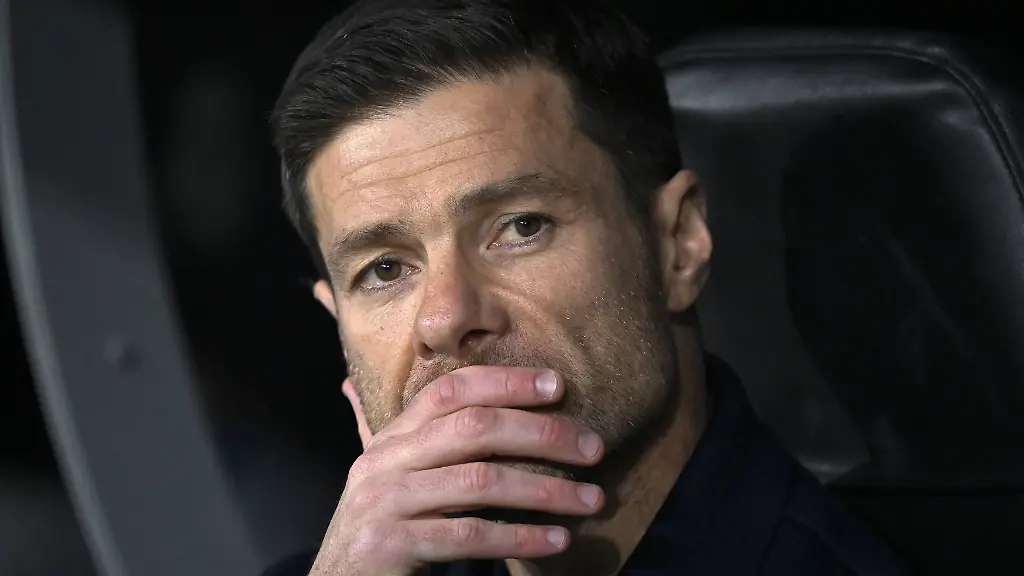 Real-Madrid-v-Manchester-City-UEFA-Champions-League-MADRID-SPAIN-DECEMBER-10-Head-coach-Xabi-Alonso-of-Real-Madrid-follows-the-UEFA-Champions-League-week-6-football-match-between-Real-Madrid-and-Manchester-City-at-Bernabeu-Stadium-in-Madrid-Spain-on-December-10-2025-Burak-Akbulut-Anadolu-Madrid-Spain-Editorial-use-only-Please-get-in-touch-for-any-other-usage