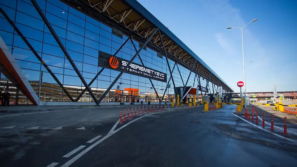 HANDOUT-03-05-2018-Russland-Moskau-Blick-auf-das-neue-Terminal-am-Moskauer-Flughafen-Scheremetjewo-Sieben-Wochen-vor-der-Fussball-WM-hat-Russlands-groesster-Flughafen-Scheremetjewo-in-Moskau-ein-neues-Terminal-in-Betrieb-genommen-Foto-Julia-Loris-Relax-Action-Lj