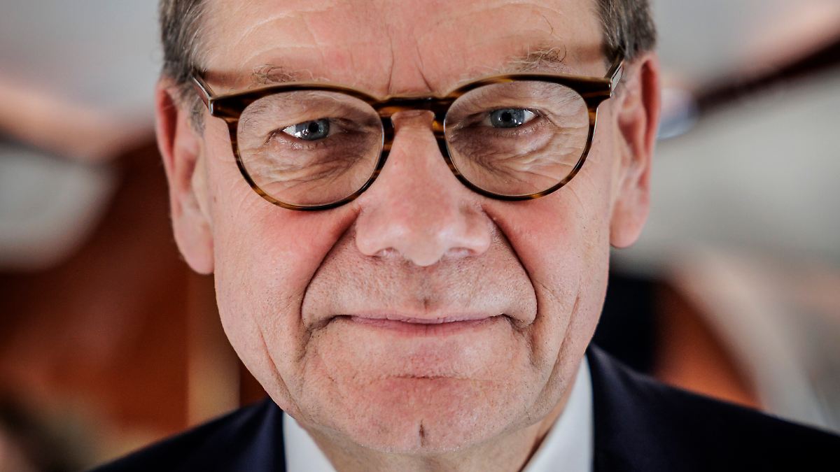 Berlin-Tag-Macht-Wadephul-h-ngt-sich-selbst-auf-Bremen-sp-lt-Millionen-nach