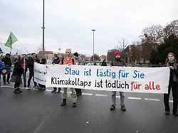 Sachsen: Klimastreik: Aktivisten fordern Wärmewende in Dresden