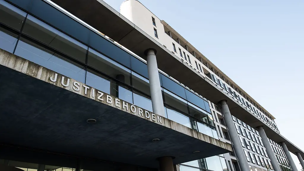 Im-Prozess-um-den-Armbrust-Mord-in-Bad-Zwesten-fordert-die-Staatsanwaltschaft-eine-lebenslange-Haft
