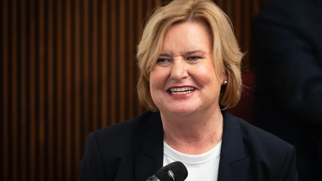 Eva-Hoegl-ist-nun-Mitglied-des-Bremer-Senats-Sie-wird-im-kleinsten-Bundesland-Senatorin-fuer-Inneres-und-Sport