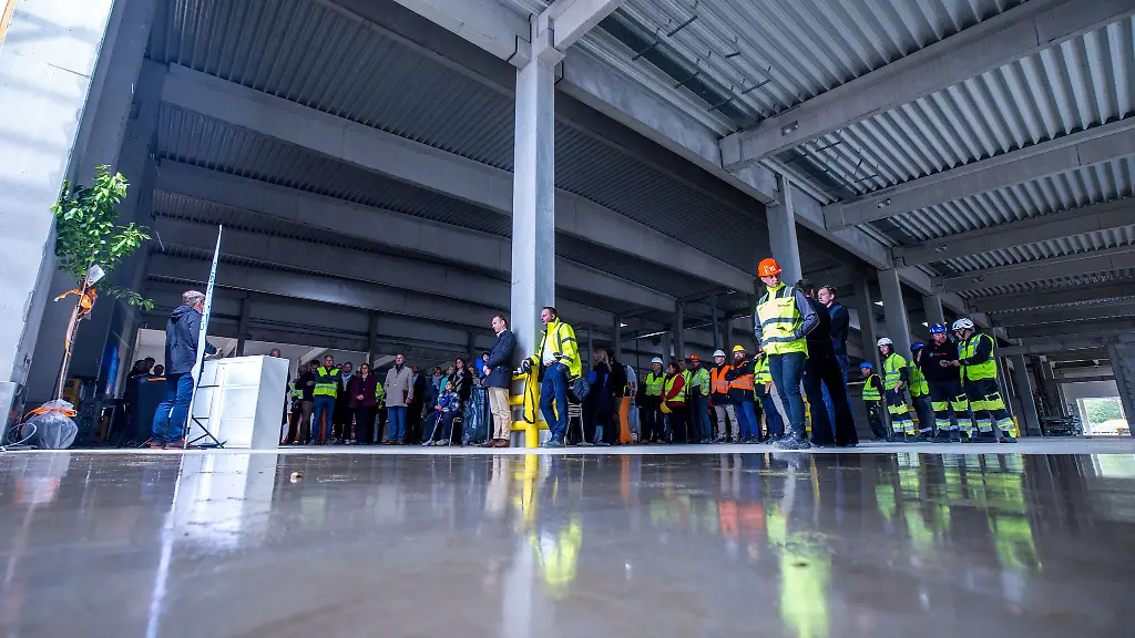 Nestle-nimmt-nach-eigenen-Angaben-die-von-der-Chemiefabrik-ausgehenden-moeglichen-Gefahren-sehr-ernst