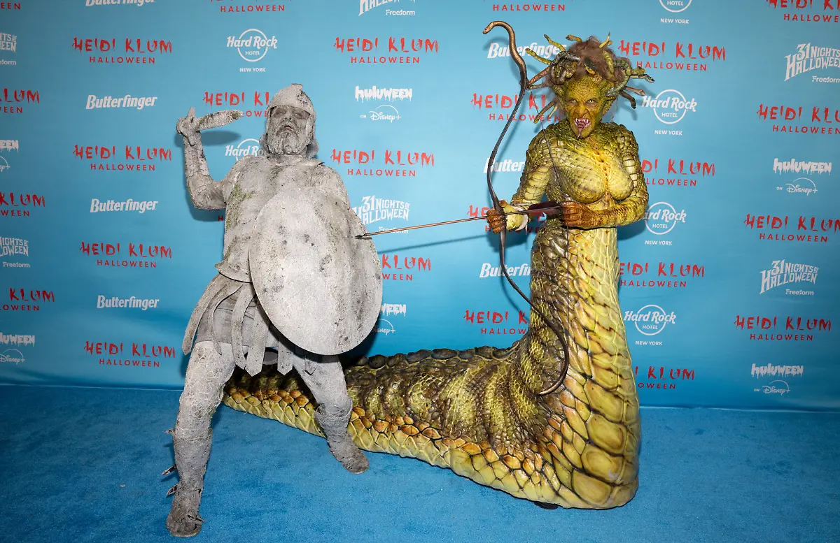 Tom-Kaulitz-left-and-Heidi-Klum-attend-Heidi-Klum-s-24th-annual-Halloween-party-at-Hard-Rock-Hotel-New-York-on-Friday-Oct-31-2025-in-New-York