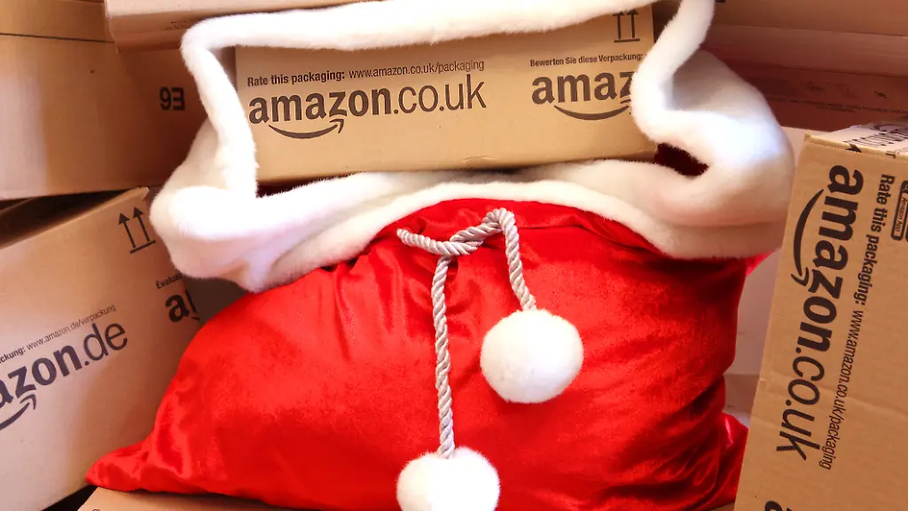 Wer-noch-auf-der-Suche-nach-einem-Weihnachtsgeschenk-fuer-die-Liebsten-oder-sich-selbst-ist-findet-bei-Amazon-aktuell-einige-Schnaeppchen
