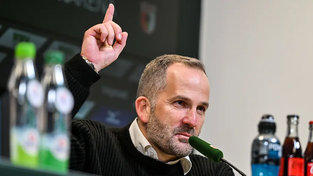 GER-1-FBL-FC-Augsburg-vs-Bayer-04-Leverkusen-06-12-2025-WWK-Arena-Augsburg-GER-1