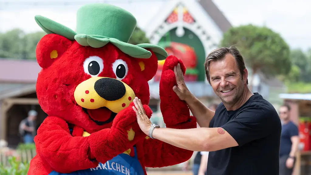 Die-Erlebnisdoerfer-vom-Erdbeeranbaubetrieb-Karls-sind-vor-allem-im-Norden-und-Osten-bei-Familien-beliebt