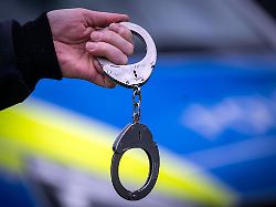 Hessen: Falscher Polizist mit mehr als 240.000 Euro gefasst