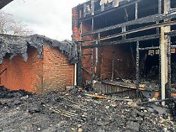 Millionenschaden verursacht: Nach Großbrand an Schule steht 13-Jähriger unter Verdacht