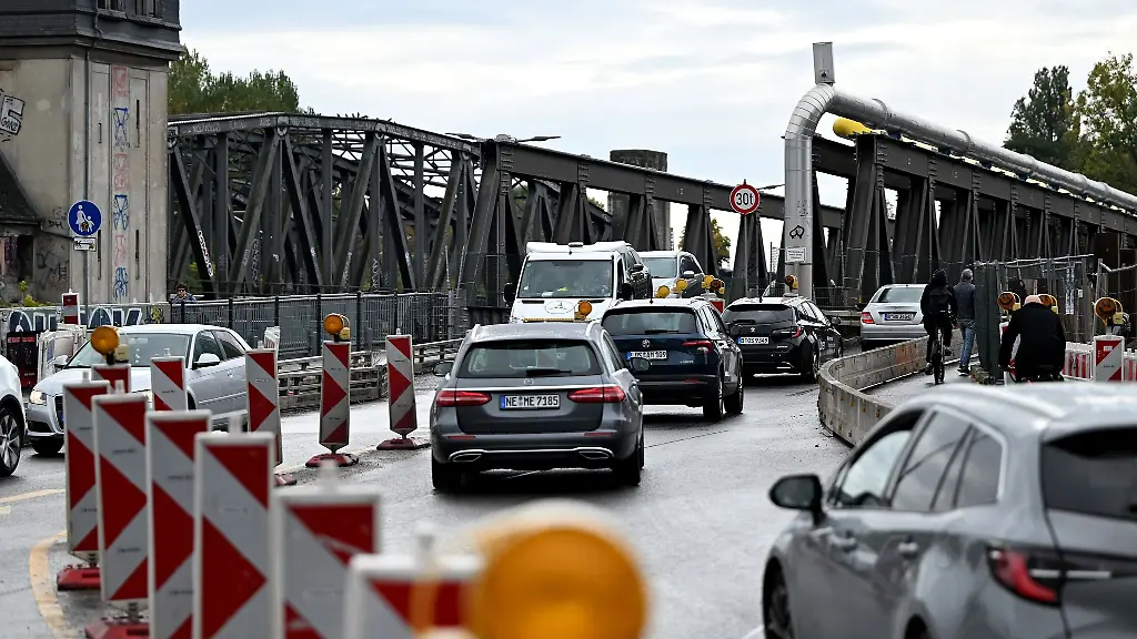 Der-westliche-Teil-der-Elsenbruecke-soll-Ende-Januar-fertig-sein