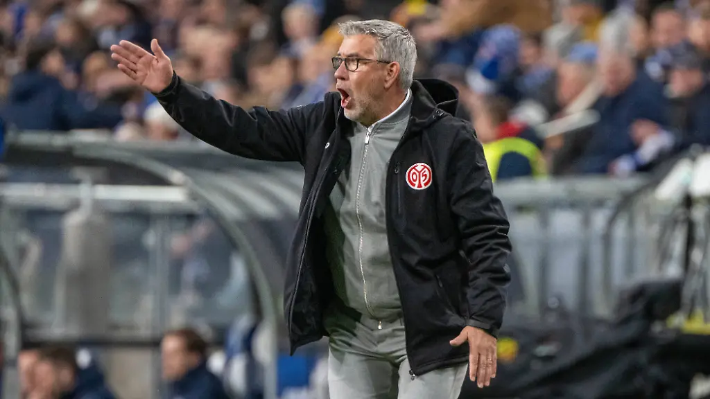 Fussball-Herren-Saison-2025-2026-UEFA-Europa-Conference-League-5-Spieltag-Lech-Posen-1-FSV-Mainz-05-Trainer-Urs-Fischer-Mainz-11-12