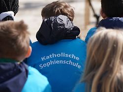 Hamburg & Schleswig-Holstein: Erzbistum weiht neue katholische Schule Sophien-Campus ein