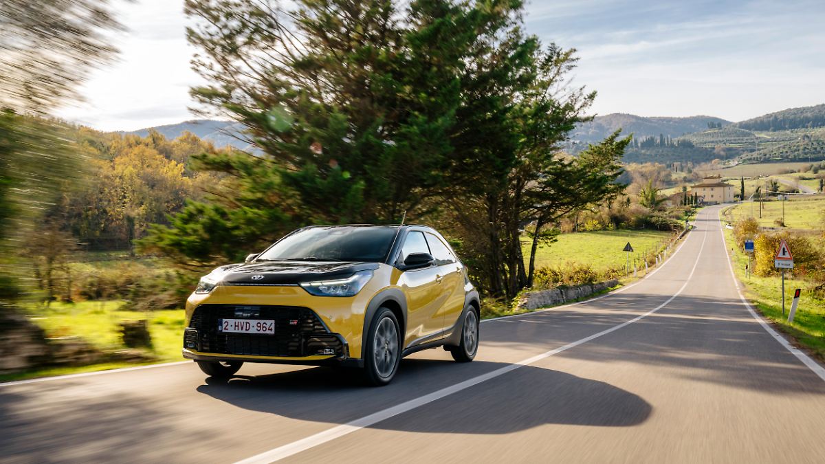 Das-Fast-Dreiliter-Auto-Erste-Fahrt-im-20-000-Euro-Hybrid-Toyota-Aygo-X