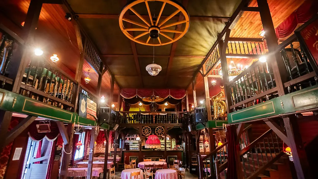 Auch-dem-Saloon-in-der-Westernstadt-Old-Texas-Town-droht-der-Abriss