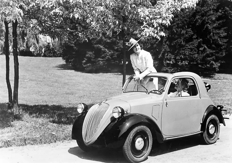 04_Als_erster_Kult-Kleinwagen_mit_einem_Frontdesign__Quelle_Fiat_Italien