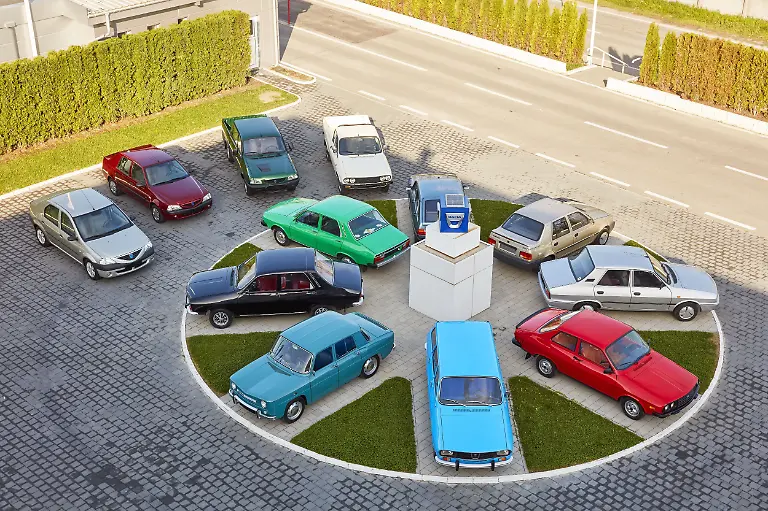 11_Mit_in_Lizenz_gebauten_Renault_Modellen_gross_geworden_Quelle_Dacia