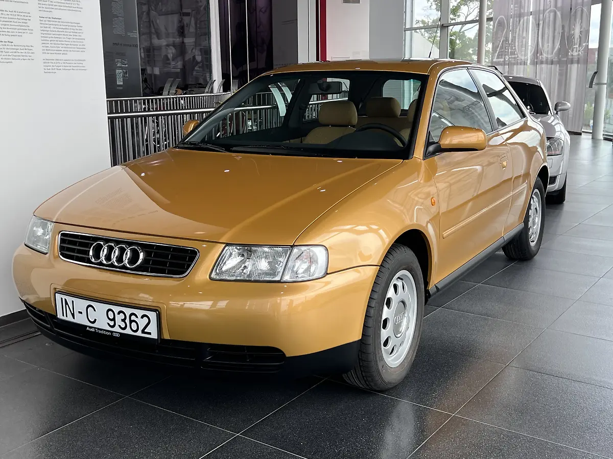 Premium-in-der-Golf-Klasse-1996-wurde-der-erste-Audi-A3-vorgestellt