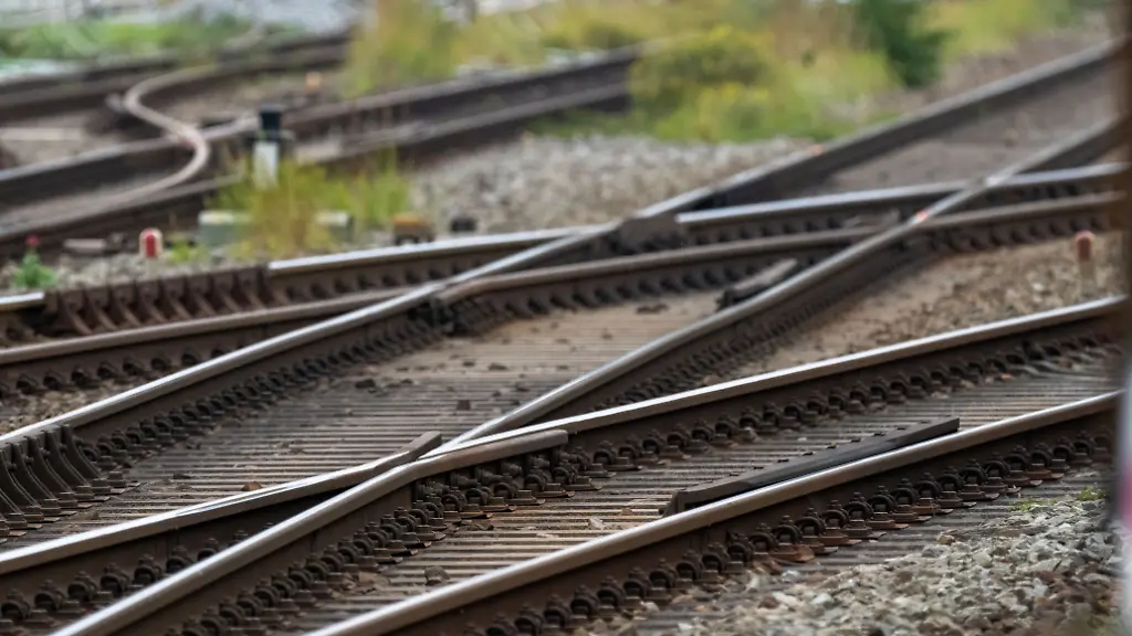 Blick-auf-die-Bahngleise-am-Bahnhof-Stralsund