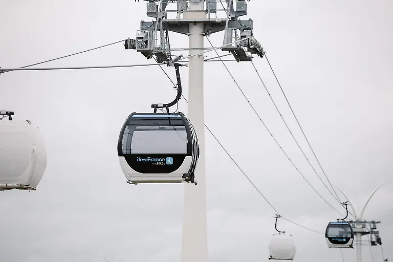 PHOTOPQR-LE-PARISIEN-ARNAUD-DUMONTIER-Limeil-Brevannes-23-09-2025-Limeil-Brevannes-94-Mardi-23-septembre-2025-Le-plus-grand-telepherique-urbain-d-europe-et-en-meme-temps-le-premier-d-Ile-de-France-Le-Cable-C1-de-Creteil-a-Villeneuve-St-Georges-devoile-enfin-ses-cabines-Arnaud-Dumontier-pour-Le-Parisien-Paris-subrub-France-sept-23rd-2025-The-largest-urban-cable-car-in-Europe-and-at-the-same-time-the-first-in-the-Ile-de-France-region-Le-Cable-C1-from-Creteil-to-Villeneuve-Saint-Georges-has-finally-unveiled-its-cabins