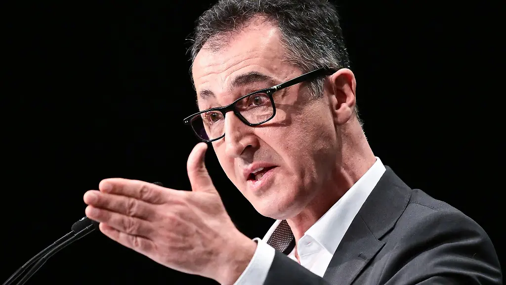 Cem-Oezdemir-setzte-sich-bereits-als-Bundeslandwirtschaftsminister-fuer-gesunde-Ernaehrung-ein