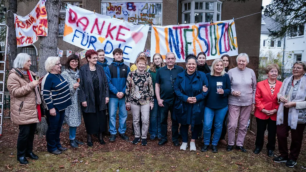 Vor-13-Jahren-wurden-sie-als-Hausbesetzer-bekannt-nun-haben-die-Senioren-wohl-auch-laengerfristig-Sicherheit-ueber-den-Fortbestand-der-Begegnungsstaette-Stille-Strasse