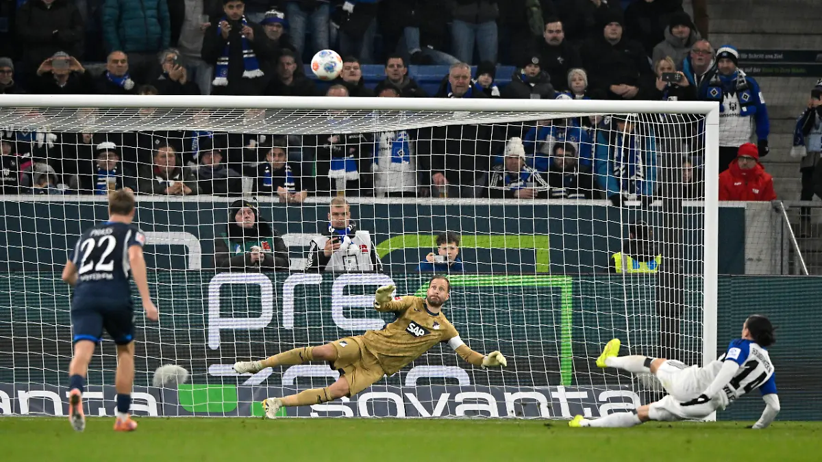 Rayan-Philippe-Hamburger-SV-HSV-14-verschiesst-Elfmeter-Strafstoss-gegen-Torwart-Oliver-Baumann-TSG-1899-Hoffenheim-01-Alexander-Prass-TSG-1899-Hoffenheim-22-TSG-1899-Hoffenheim-vs-Hamburger-SV-HSV-13-12
