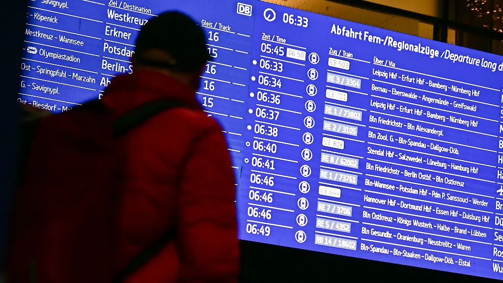 Der-Fahrplanwechsel-bringt-ab-heute-fuer-die-Fahrgaeste-in-Berlin-und-Brandenburg-einige-Aenderungen-mit-sich