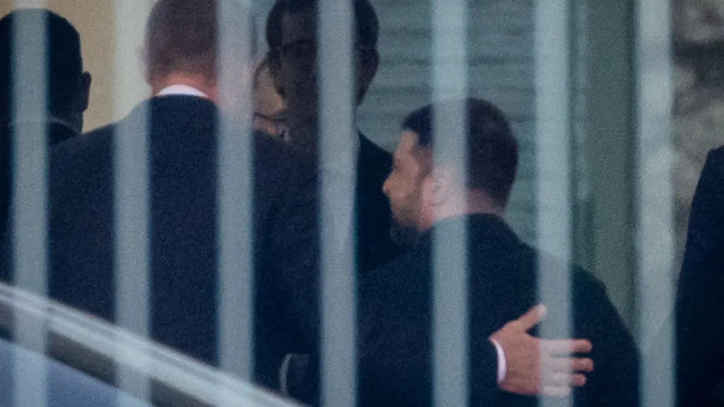 Der-ukrainische-Praesident-wurde-am-Nachmittag-von-Bundeskanzler-Friedrich-Merz-CDU-am-Kanzleramt-empfangen