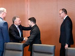 Ukraine-Gespräche gestartet: Selenskyj und US-Vertreter verhandeln im Kanzleramt