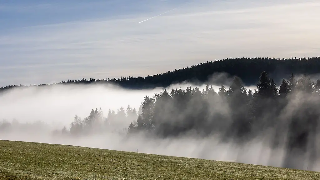 Sobald-sich-der-Nebel-verzieht-scheint-vielerorts-die-Sonne
