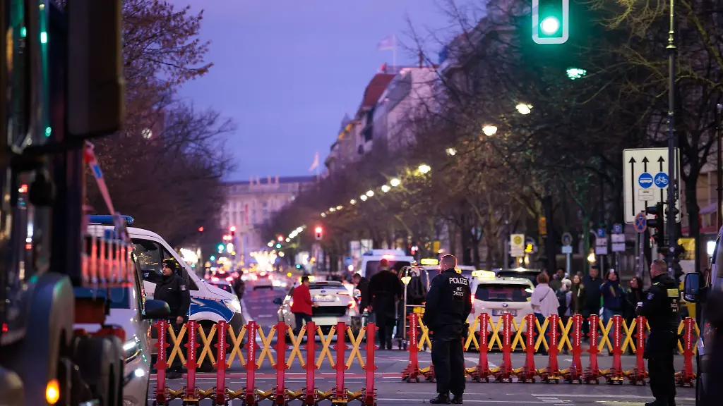 Auch-am-Montag-ist-wegen-des-Staatsbesuchs-mit-Verkehrsbeeintraechtigungen-zu-rechnen-unter-anderem-auf-der-A113