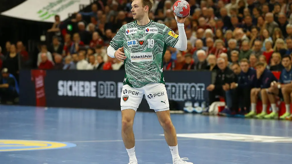 Welthandballer-Mathias-Gidsel-trainiert-wegen-Schulterschmerzen-momentan-gar-nicht