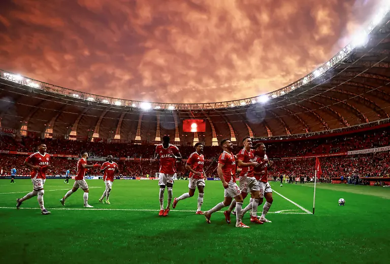 Soccer-Football-Brasileiro-Championship-Internacional-v-Gremio-Estadio-Beira-Rio-Porto-Alegre-Brazil-September-21-2025-Internacional-s-Alan-Patrick-celebrates-scoring-their-second-goal-with-teammates-REUTERS-Diego-Vara-TPX-IMAGES-OF-THE-DAY-SEARCH-REUTERS-BEST-SPORTS-2025-FOR-THIS-STORY-SEARCH-REUTERS-YEAR-END-FOR-ALL-2025-YEAR-END-GALLERIES