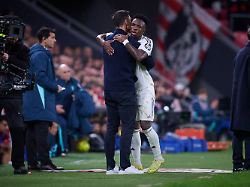 Lebenstraum in Gefahr: Erst als die Explosion droht, kämpfen Reals Superstars für Xabi Alonso